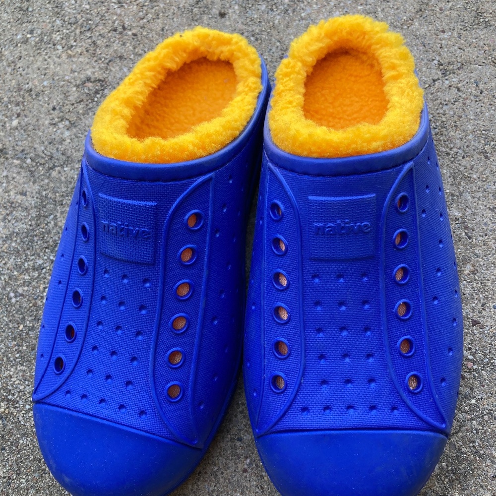 NWOT Kid's Fleece Lined Native Slip Ons